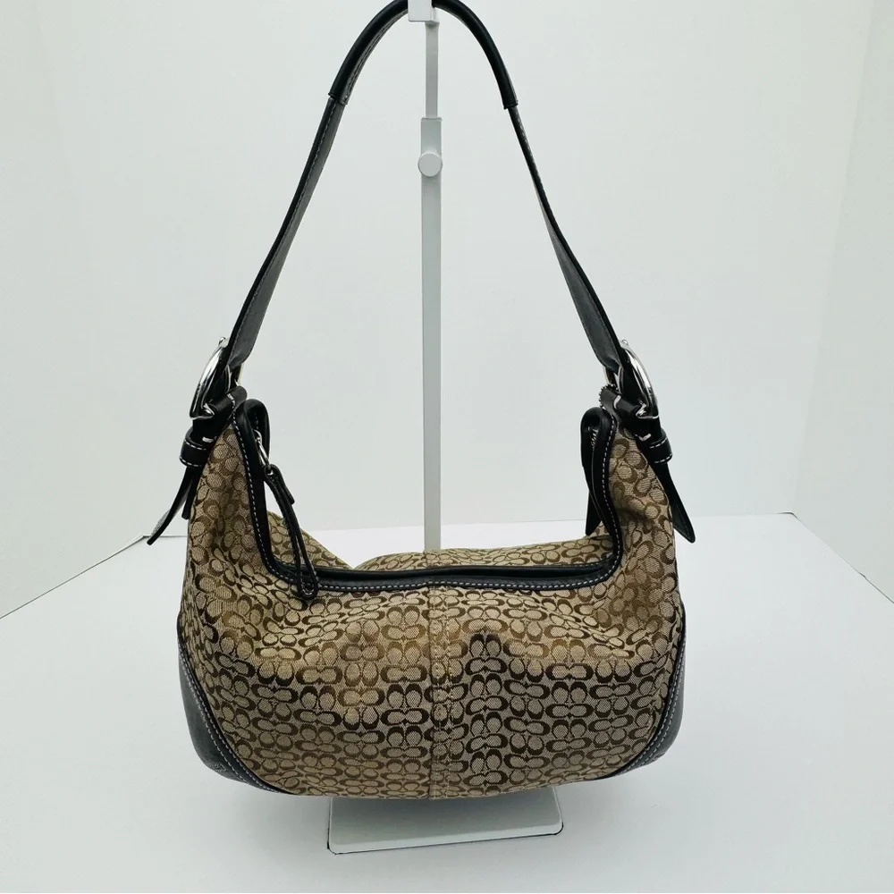 Coach Vintage Signature Soho Hobo Shoulder Bag. Iconic Coach 